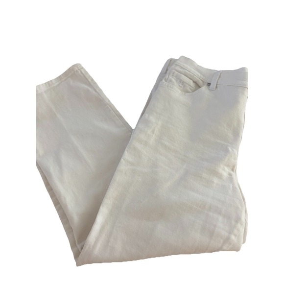 Gloria Vanderbilt Amanda Woman's 14 P White Jean Capris Stretchy‎ Comfort - Picture 1 of 12